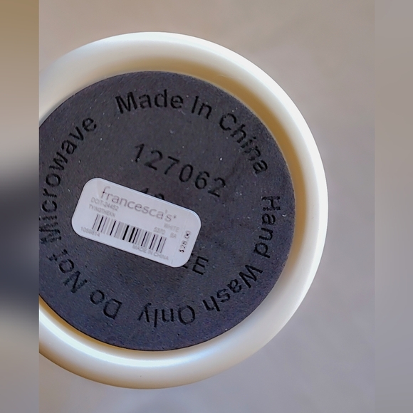 🩷 $15 | Francesca’s 40oz White Travel Tumbler NWT “Tying the Knot” Blue Bow 🤍 - Picture 7 of 9